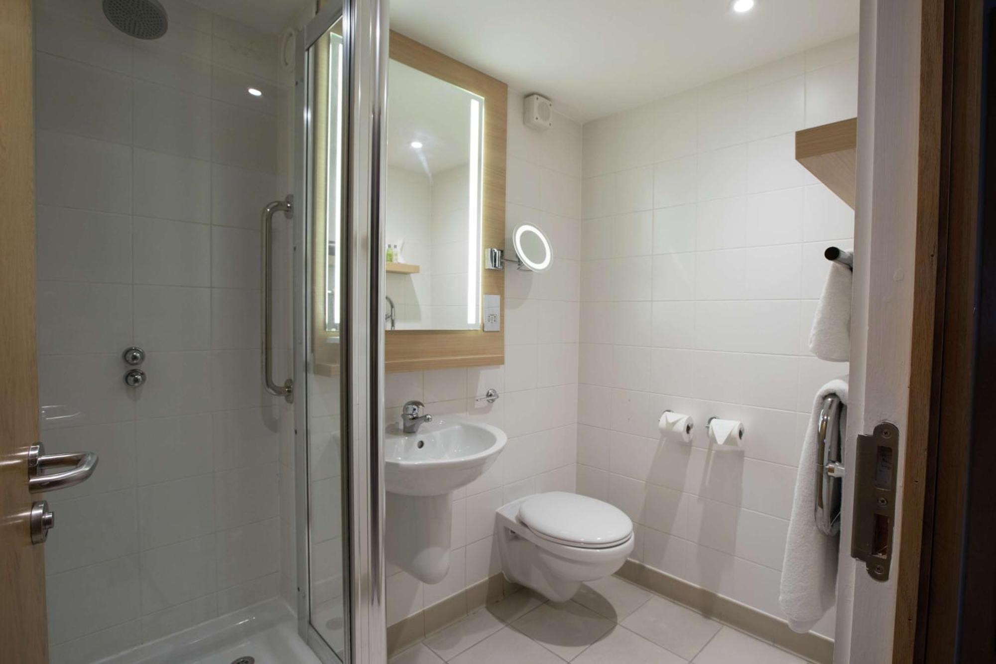 מלון Doubletree By Hilton Coventry Building Society Arena מראה חיצוני תמונה
